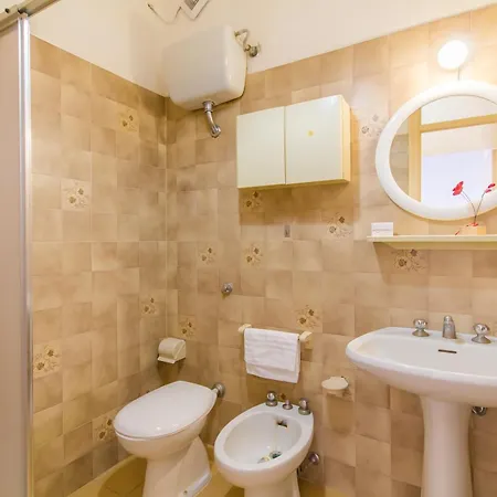 Holiday home Arancio 350 Meters From The Sea - Happy *